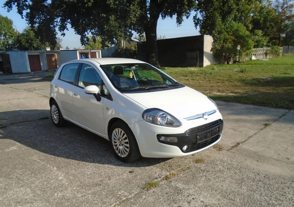 Fiat Punto cena 14900 przebieg: 210655, rok produkcji 2012 z Płock małe 562